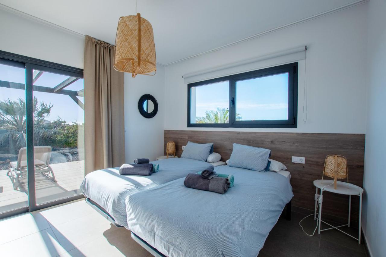 Heated & Shared Pool Villa Matriana 36A, North Shore Villas ลาคาเรส ภายนอก รูปภาพ